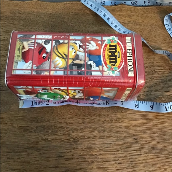 Sealed 2002 M&M English Telephone Booth Tin - Picture 7 of 7